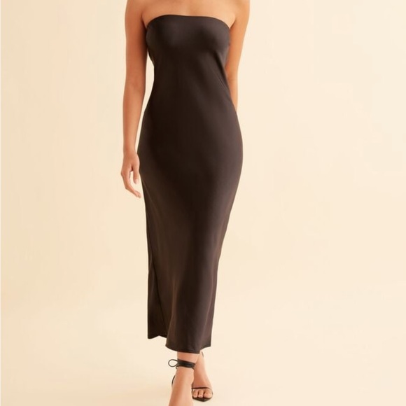 DYNAMITE strapless silk like dress - Picture 1 of 3